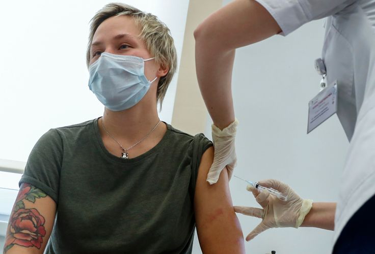 Vaccination against coronavirus begins in all of Russia’s regions