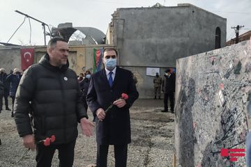 Maksim Şevçenko Gəncədə Ermənistanın raket atdığı əraziyə baş çəkib  - FOTOSESSİYA
