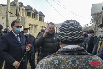 Maksim Şevçenko Gəncədə Ermənistanın raket atdığı əraziyə baş çəkib  - FOTOSESSİYA