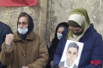 Maksim Şevçenko Gəncədə Ermənistanın raket atdığı əraziyə baş çəkib  - FOTOSESSİYA