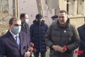 Maksim Şevçenko Gəncədə Ermənistanın raket atdığı əraziyə baş çəkib  - FOTOSESSİYA