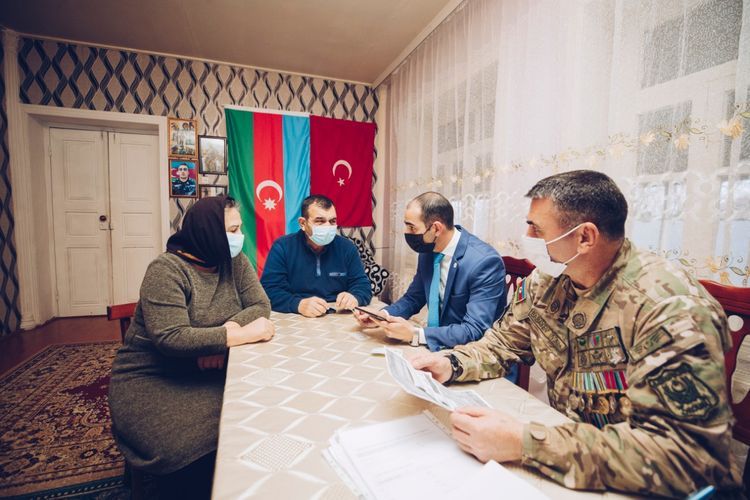YASHAT Fund representatives meet with wounded servicemen and families of martyrs