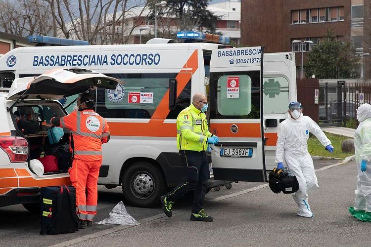 İtaliyada bir gündə 680 nəfər koronavirusdan ölüb