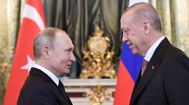 Президент России: У нас часто расходятся взгляды с Эрдоганом, но он держит слово