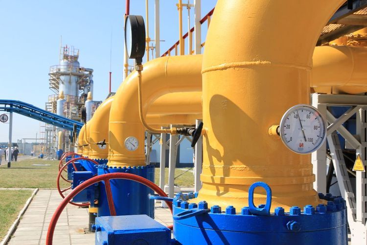Азербайджан в январе-октябре экспортировал газ на 2,4 млрд. долларов