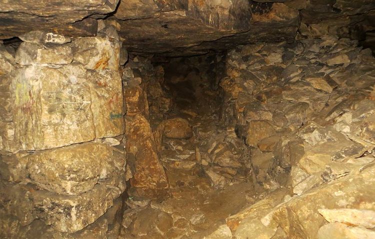 Rusiyada mağaranı ziyarət edən 10 nəfərlik turist qrupu ilə əlaqə  tamamilə kəsilib