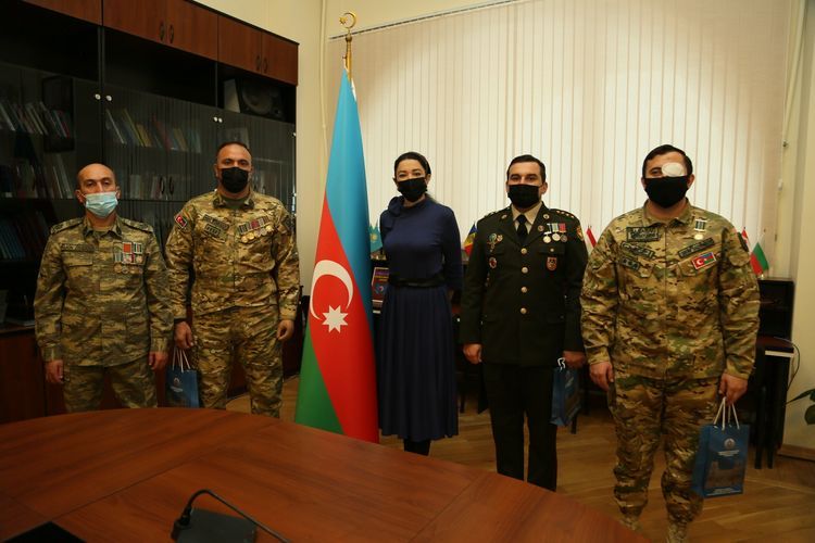 Омбудсмен Сабина Алиева провела встречу с участниками войны