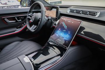 "Autostar Kaukasus" Bakıda yeni "S-Class" modelini təqdim edib - FOTO