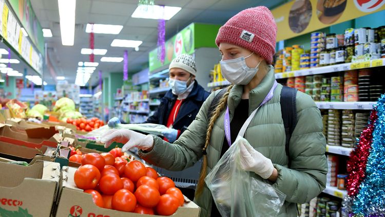 Россия разрешила ввоз томатов с 12 азербайджанских предприятий