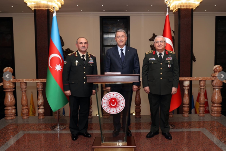 Замминистра обороны Азербайджана побывал с визитом в Турции