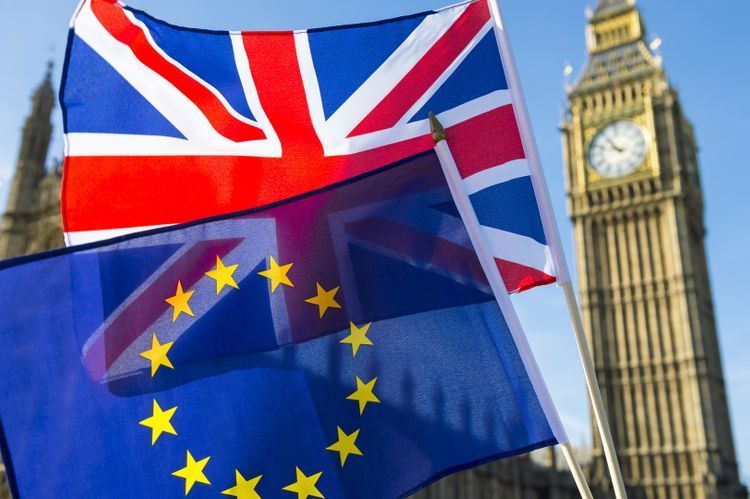 Британия и ЕС согласовали торговую сделку по «Brexit»