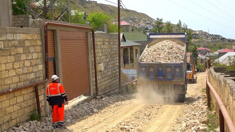 Badamdarda 7.8 km uzunluğa malik küçə və yolda aparılan təmir başa çatıb