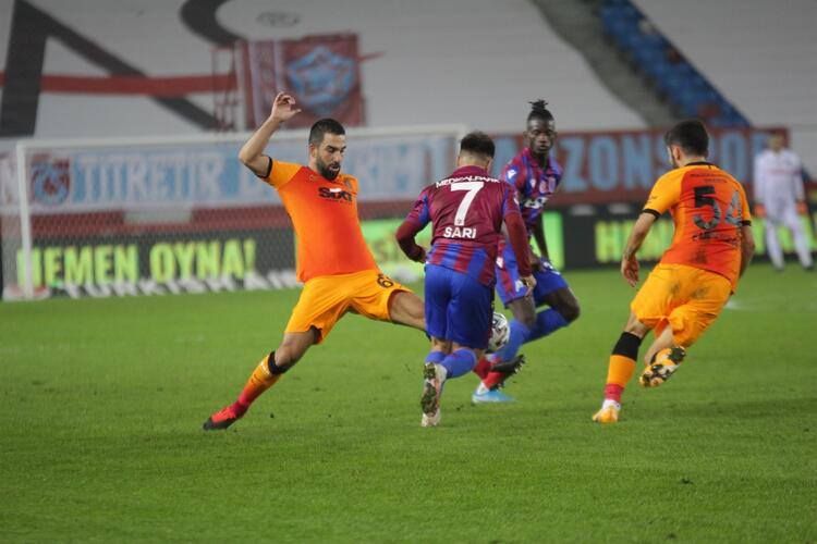 “Trabzonspor” Avcı ilə ilk məğlubiyyətini alıb, “Qalatasaray” zirvəyə yüksəlib 