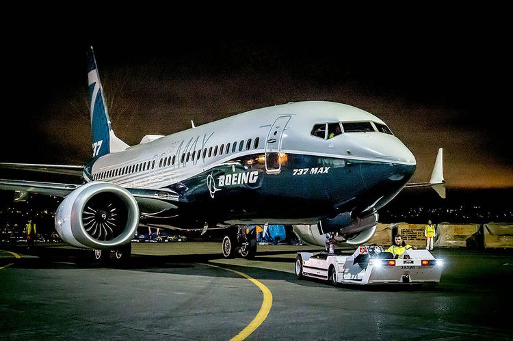 "Boeing 737 MAX"ın sınaq uçuşu mühərrikdəki problem səbəbindən dayandırılıb