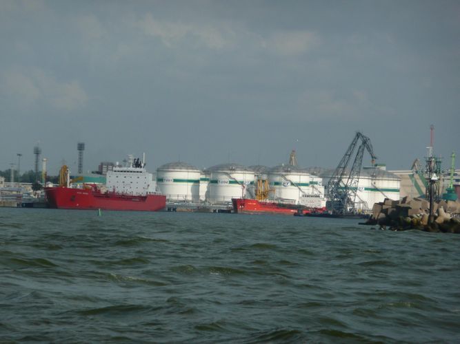 Oil leaks from Butinge terminal