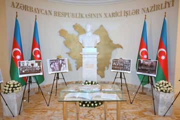 XİN-də Əhmədiyyə Cəbrayılovun foto sərgisi təşkil olunub