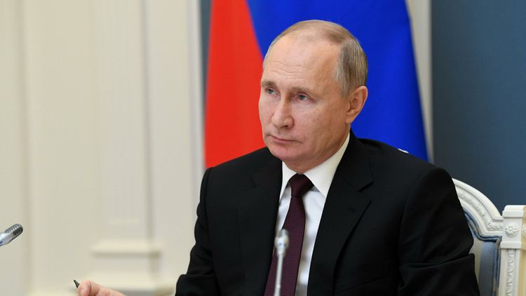 В Кремле ответили на вопрос о вакцинации Путина от коронавируса