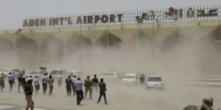 При атаке на аэропорт в Йемене погибли три сотрудника Красного креста - ОБНОВЛЕНО