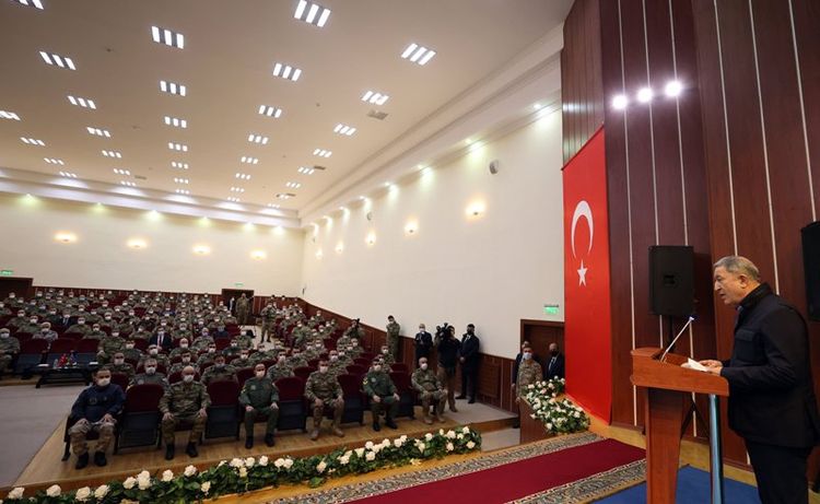 Хулуси Акар в Баку: Турецкие военные будут стоять на страже прав Азербайджана - ФОТО