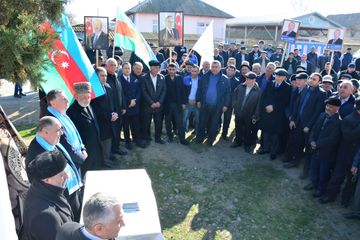 ® Məşhur Məmmədovun seçicilərlə görüşləri davam edir 