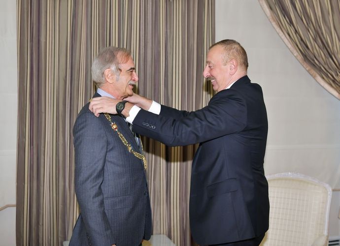 Polad Bulbuloglu awarded "Heydar Aliyev" Order