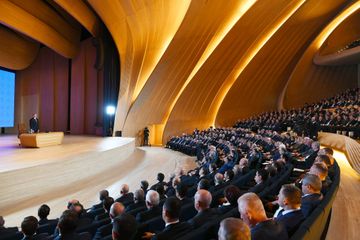 Prezident İlham Əliyev regionların 2019-2023-cü illərdə sosial-iqtisadi inkişafı Dövlət Proqramının icrasının I ilinin yekunlarına həsr olunan konfransda iştirak edib - YENİLƏNİB-1