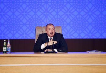 Prezident İlham Əliyev regionların 2019-2023-cü illərdə sosial-iqtisadi inkişafı Dövlət Proqramının icrasının I ilinin yekunlarına həsr olunan konfransda iştirak edib - YENİLƏNİB-1