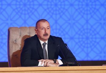 Prezident İlham Əliyev regionların 2019-2023-cü illərdə sosial-iqtisadi inkişafı Dövlət Proqramının icrasının I ilinin yekunlarına həsr olunan konfransda iştirak edib - YENİLƏNİB-1