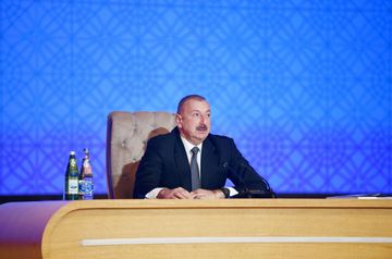 Prezident İlham Əliyev regionların 2019-2023-cü illərdə sosial-iqtisadi inkişafı Dövlət Proqramının icrasının I ilinin yekunlarına həsr olunan konfransda iştirak edib - YENİLƏNİB-1
