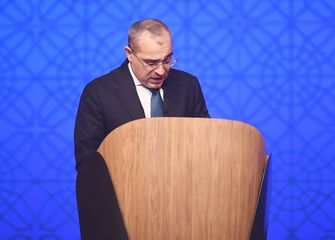 Prezident İlham Əliyev regionların 2019-2023-cü illərdə sosial-iqtisadi inkişafı Dövlət Proqramının icrasının I ilinin yekunlarına həsr olunan konfransda iştirak edib - YENİLƏNİB-1