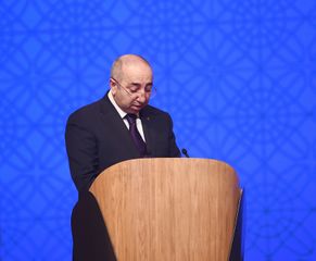 Prezident İlham Əliyev regionların 2019-2023-cü illərdə sosial-iqtisadi inkişafı Dövlət Proqramının icrasının I ilinin yekunlarına həsr olunan konfransda iştirak edib - YENİLƏNİB-1