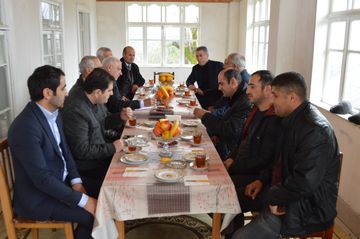 ®Ziyafət Əsgərovun seçicilərlə görüşləri uğurla davam edir 