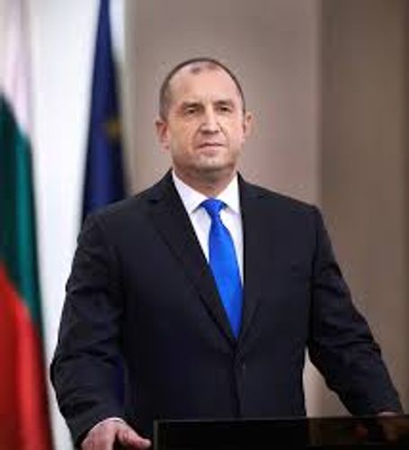 Президент Болгарии выразил недоверие правительству страны