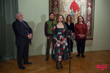 В Москве открылась выставка «Эхо Советского Азербайджана. Ковер. Вышивка. Плакат» - ФОТО