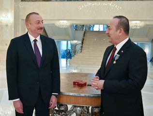 Президент Ильхам Алиев принял Мевлюта Чавушоглу - ОБНОВЛЕНО