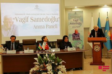 Ankarada Vaqif Səmədoğlu anılıb
