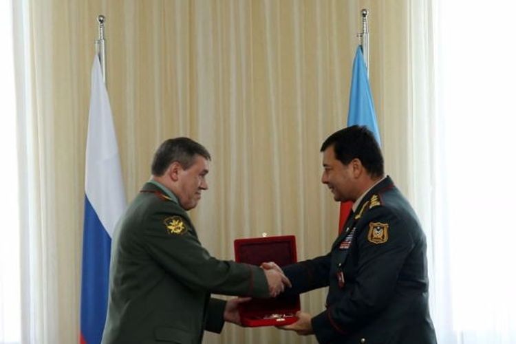 Najmaddin Sadigov meets with chief of the General Staff of the Russian armed forces