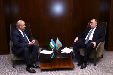 Elmar Məmmədyarov özbəkistanlı həmkarı ilə görüşüb