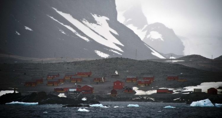 Antarctic base records hottest temperature ever as climate change fears grow