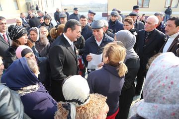 ® Hakim partiyanın Laçından olan namizədi fəal seçkiqabağı kampaniya ilə diqqət çəkdi