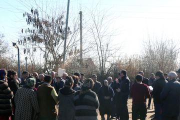 ® Hakim partiyanın Laçından olan namizədi fəal seçkiqabağı kampaniya ilə diqqət çəkdi