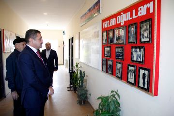 ® YAP-ın namizədi Malik Həsənov şəhid ailəsinin üzvləri ilə görüşüb
