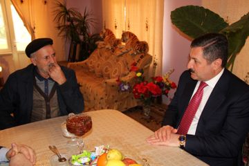 ® YAP-ın namizədi Malik Həsənov şəhid ailəsinin üzvləri ilə görüşüb