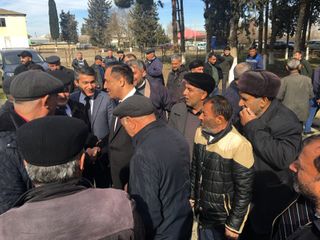 ® Elman Nəsirov Cəlilabad rayonunun Təzəkənd, Zubanlı, Üçtəpə və Cəfərxanlı kəndlərindən olan seçicilərlə görüşüb