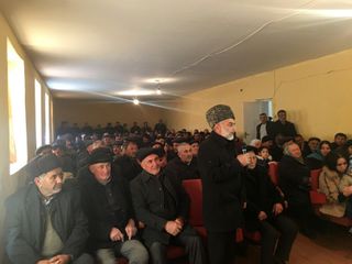 ® Elman Nəsirov Cəlilabad rayonunun Təzəkənd, Zubanlı, Üçtəpə və Cəfərxanlı kəndlərindən olan seçicilərlə görüşüb