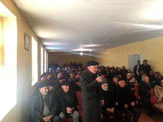 ® Elman Nəsirov Cəlilabad rayonunun Təzəkənd, Zubanlı, Üçtəpə və Cəfərxanlı kəndlərindən olan seçicilərlə görüşüb
