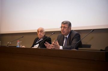 SOCAR-ın daxili təqaüdünü qazanmış tələbələrə plastik kartlar təqdim olunub - FOTO