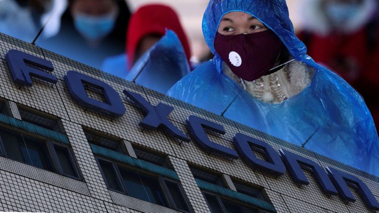 China blocks Foxconn plan to restart plants due to coronavirus