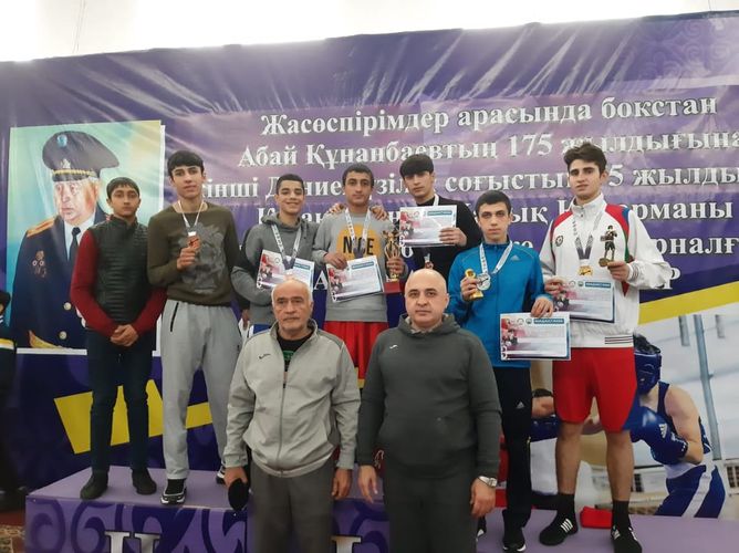 Azərbaycan boksçuları beynəlxalq turnirdə 8 medal qazanıb