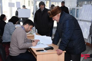 Azərbaycanda parlament seçkiləri keçirilir - FOTOSESSİYA